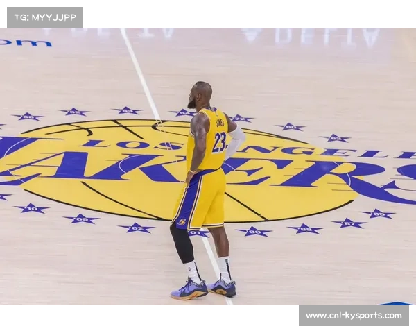 41岁詹姆斯因伤持续缺阵,湖人老将康复进展受关注